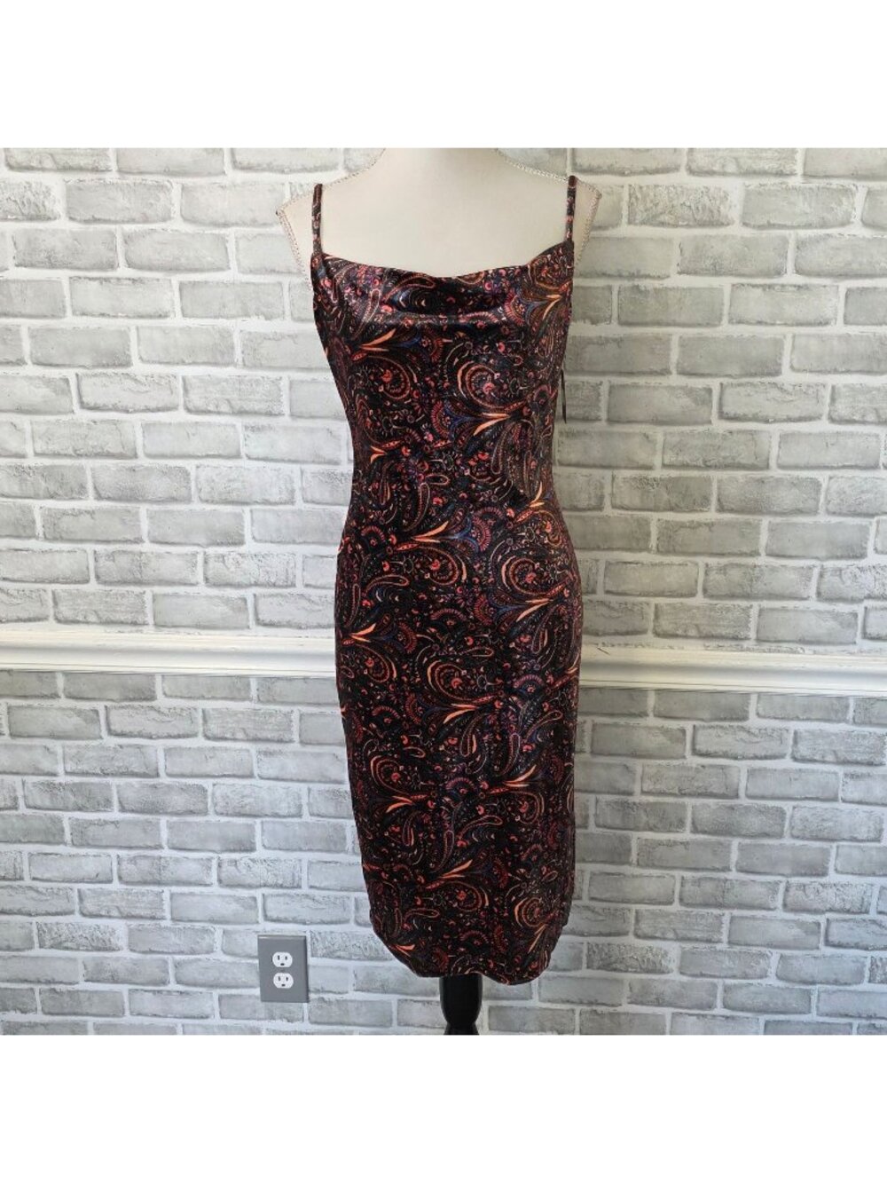 SAGE Collective Dress NWT Velvet Multi Paisley Cowl Neck Midi Slip Boho Size 6